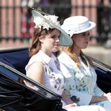 Prinzessin Eugenie und Prinzessin Beatrice bei „Trooping the Colour“.