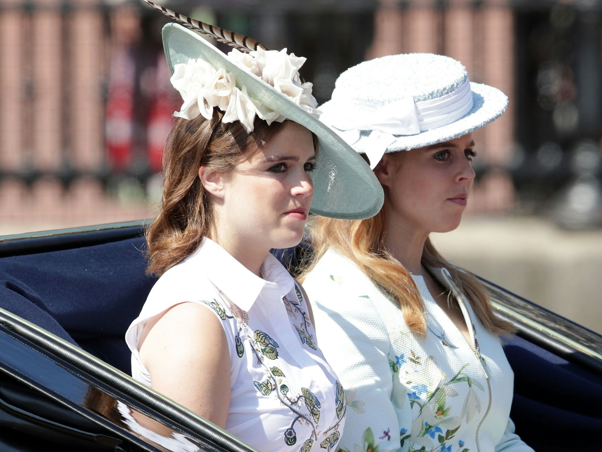 Prinzessin Eugenie und Prinzessin Beatrice bei „Trooping the Colour“.