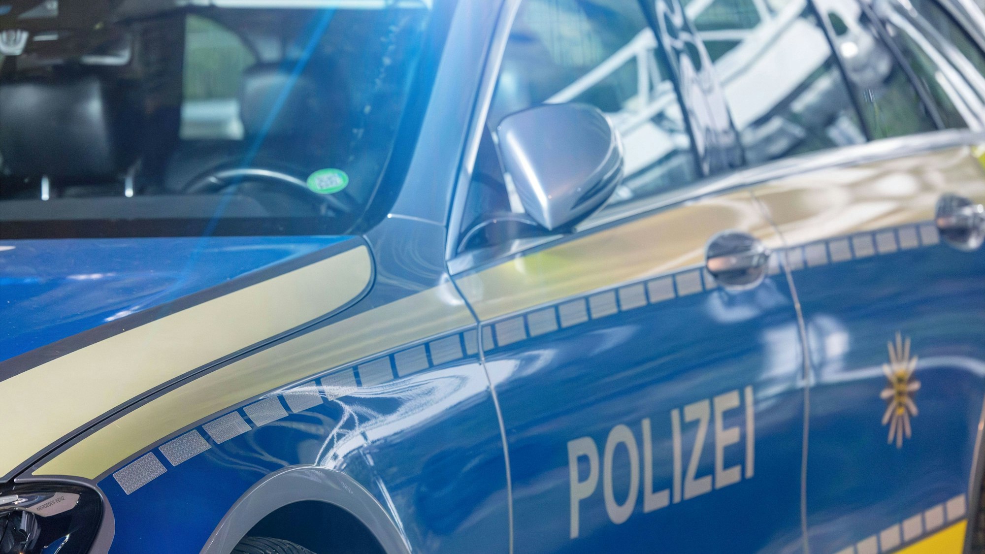 Einsatzfahrzeug der Polizei