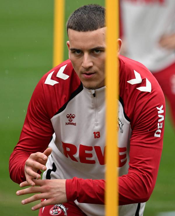 Said El Mala beim Training hinter einer gelben Stange.