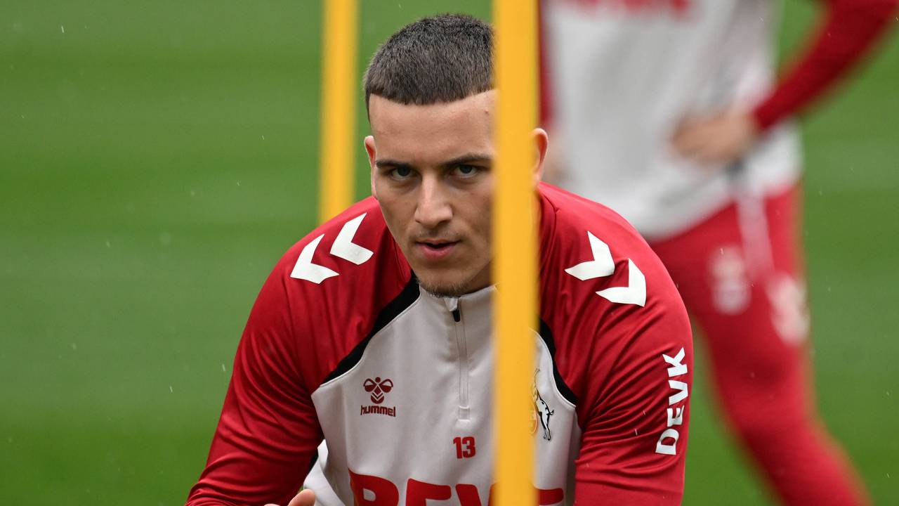 Said El Mala beim Training hinter einer gelben Stange.