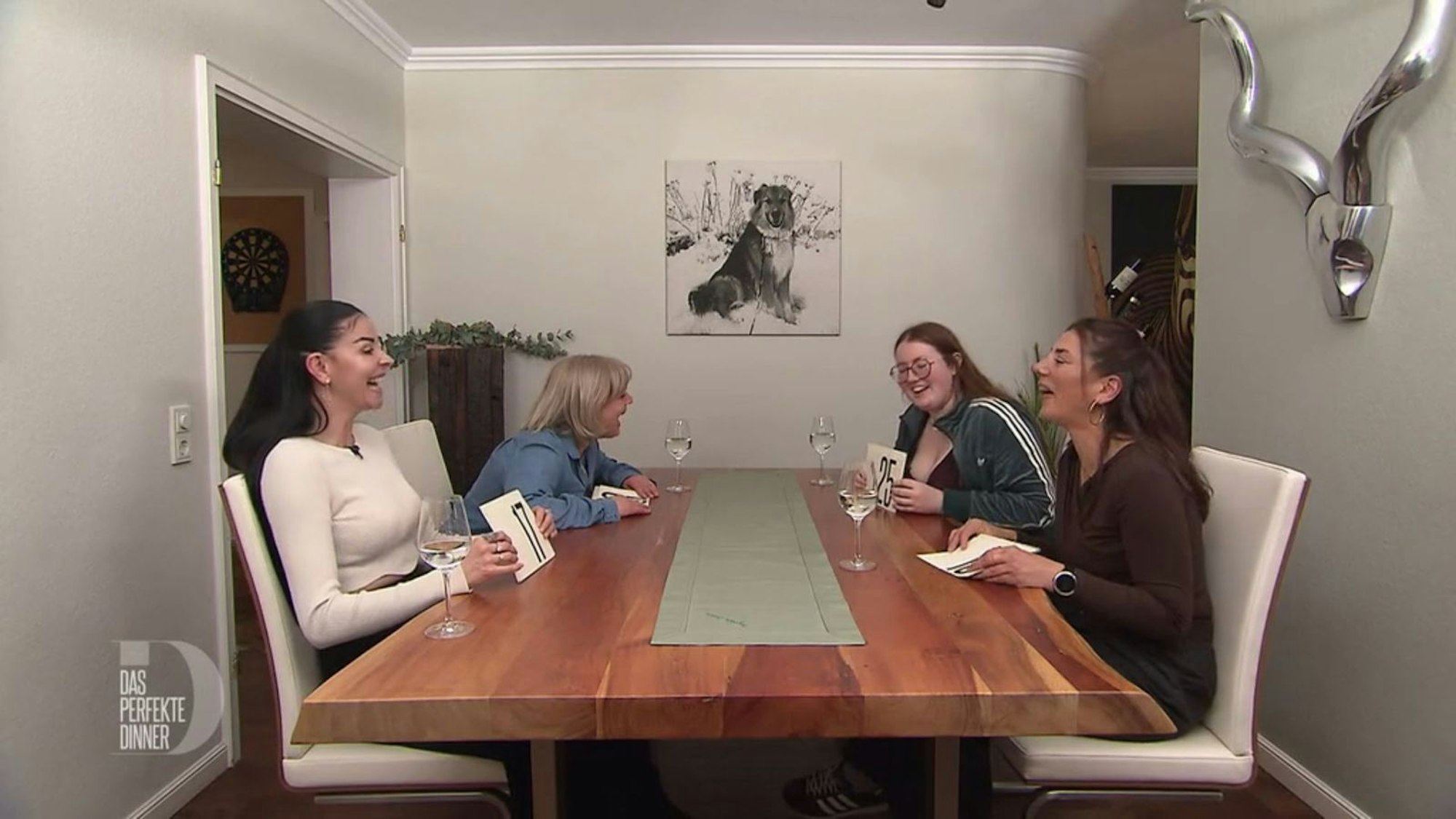 Mit 25 Punkten gewinnt Mette-Lina die „Dinner“-Woche in Bremen.
(Bild: RTL)