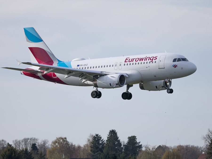 Ein Airbus A319 von Eurowings in der Luft.