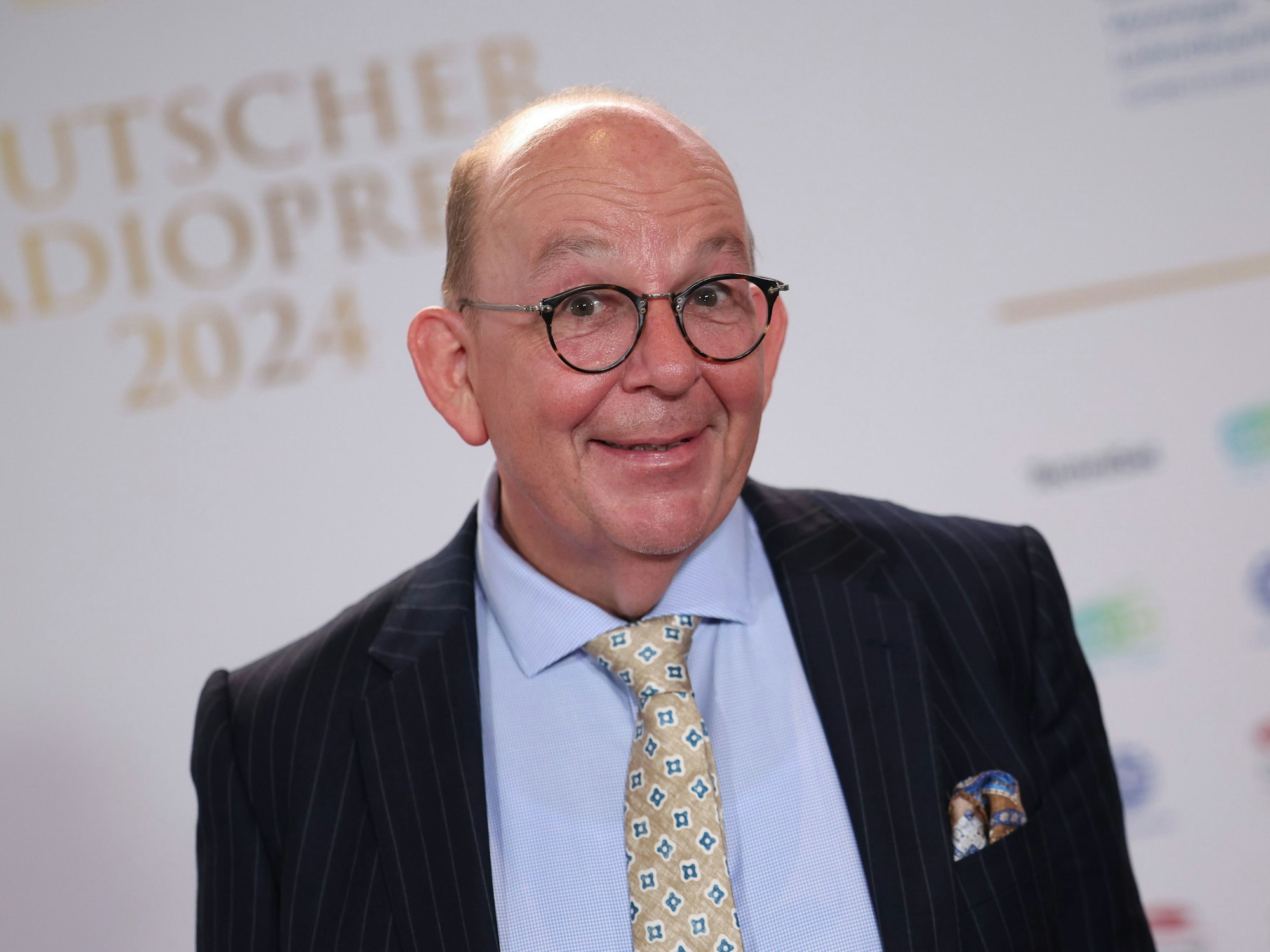 Denis Scheck, Literaturkritiker und Übersetzer, kommt zur 15. Verleihung des Deutschen Radiopreises im Stage Theater Neue Flora. (