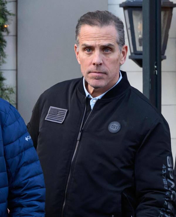 Der damalige US-Präsident Joe Biden im November 2024 in Begleitung seines Sohnes Hunter Biden