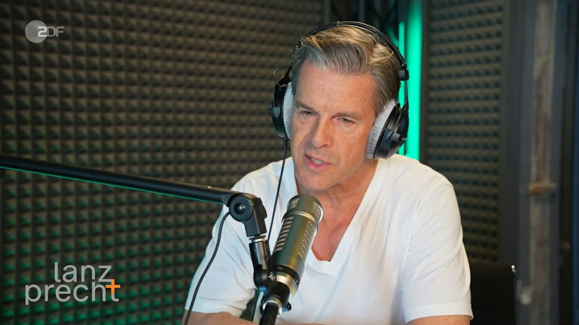 „Was da einer ankündigt, ist nichts weniger als Kriegsverbrechen“, ist Markus Lanz (Bild) von Donald Trumps Worten schockiert. (Bild: ZDF / Lanz + Precht)