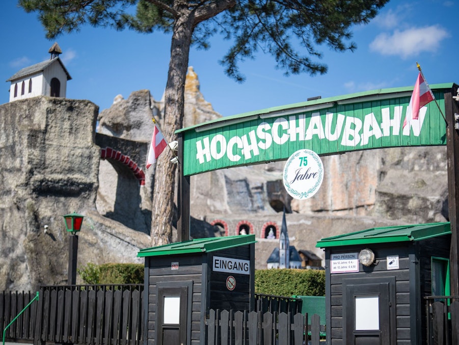 Mehrere Verletzte nach Achterbahn-Unfall in Wien