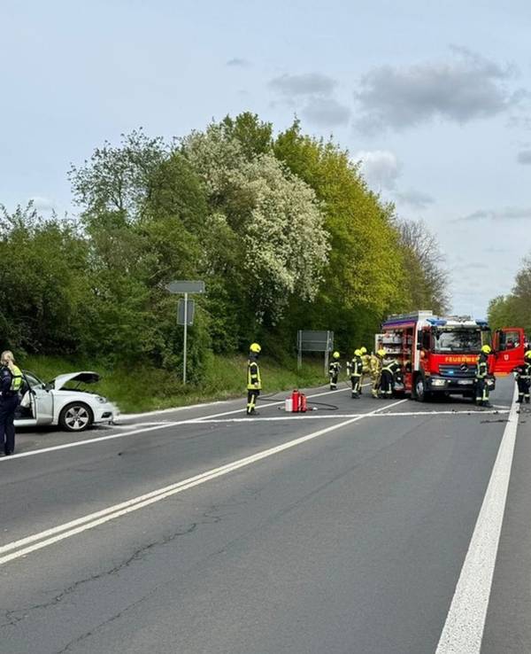 Vier Verletzte bei Frontalzusammenstoß bei Bergheim