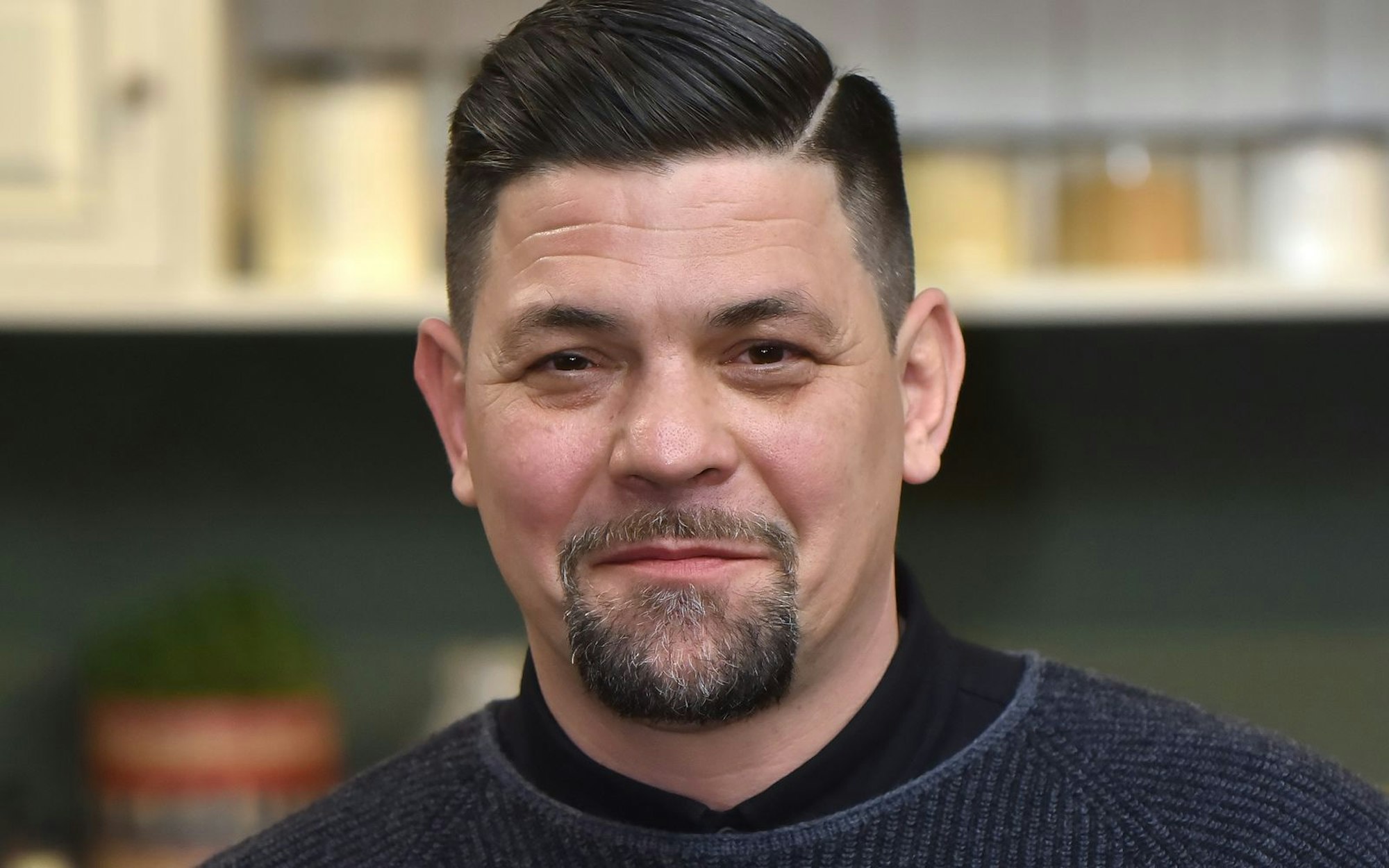 „Man wird von mir nie etwas Negatives über Kollegen hören“, stellt Tim Mälzer im Interview klar. (Bild: 2018 Getty Images/Christian Augustin)