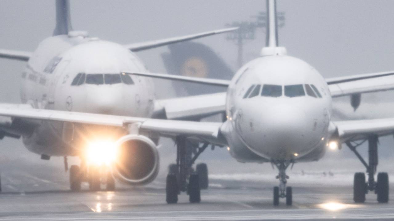 Zwei Tage lang bleiben viele Lufthansa-Flieger am Boden (Archivbild).