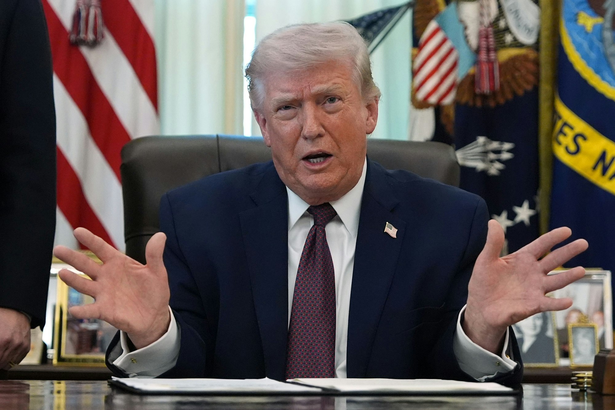 Die Waffenruhe zwischen dem Iran und den USA ist brüchig. US-Präsident Donald Trump warnte vor einem Scheitern der Verhandlungen und drohte mit neuen Angriffen.