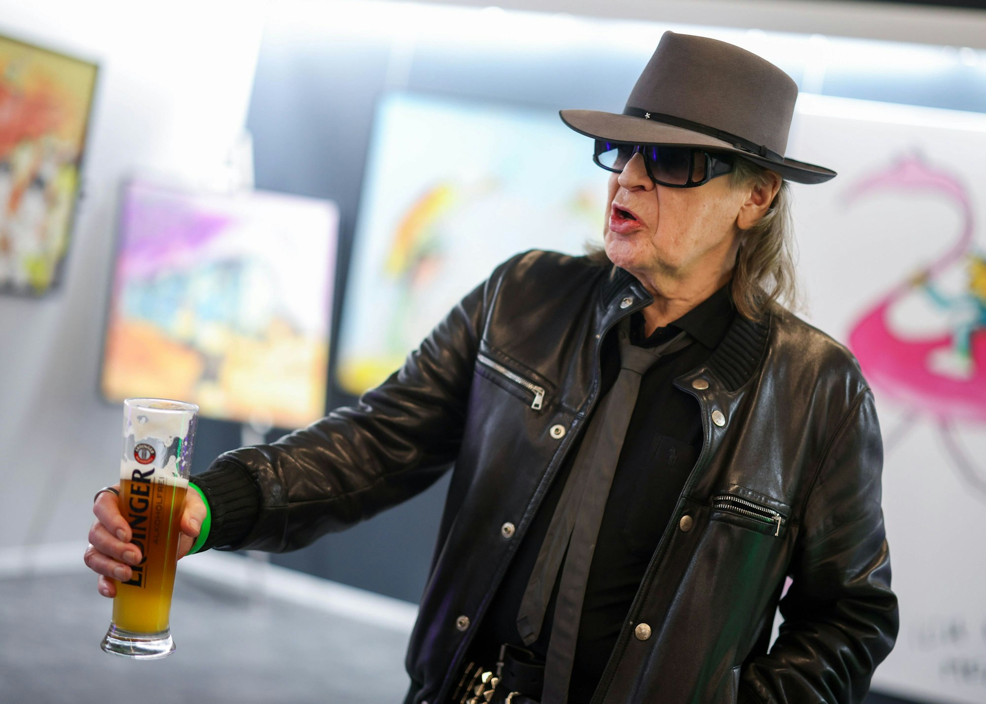 Udo Lindenberg, Panikrocker und Maler, eröffnet die Ausstellung seiner Werke unter dem Motto „Keine Panik in Werl – Das Udo Lindenberg Universum“.