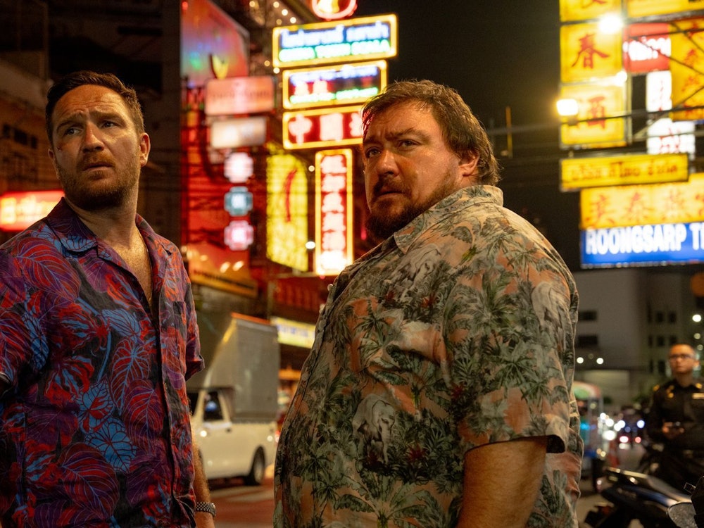 Charly (Frederick Lau, links) und Joseph (Christoph F. Krutzler) wollten doch eigentlich nur ihre Ruhe haben. Doch solange die alte Münze existiert, scheinen sie ihren Frieden nicht zu finden. Staffel zwei führt sie bis nach Bangkok. (Bild: Netflix)