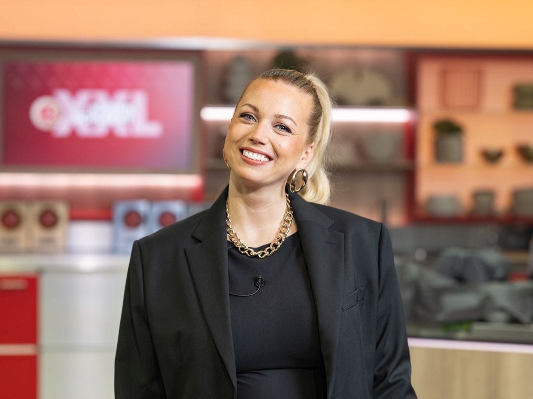 Im Interview spricht Köchin Zora Klipp (35) über ihre schulische Laufbahn. „Ich war rotzefrech, mein Sozialverhalten eine Katastrophe“, verrät die Mutter. (Bild: ZDF/Markus Hertrich)