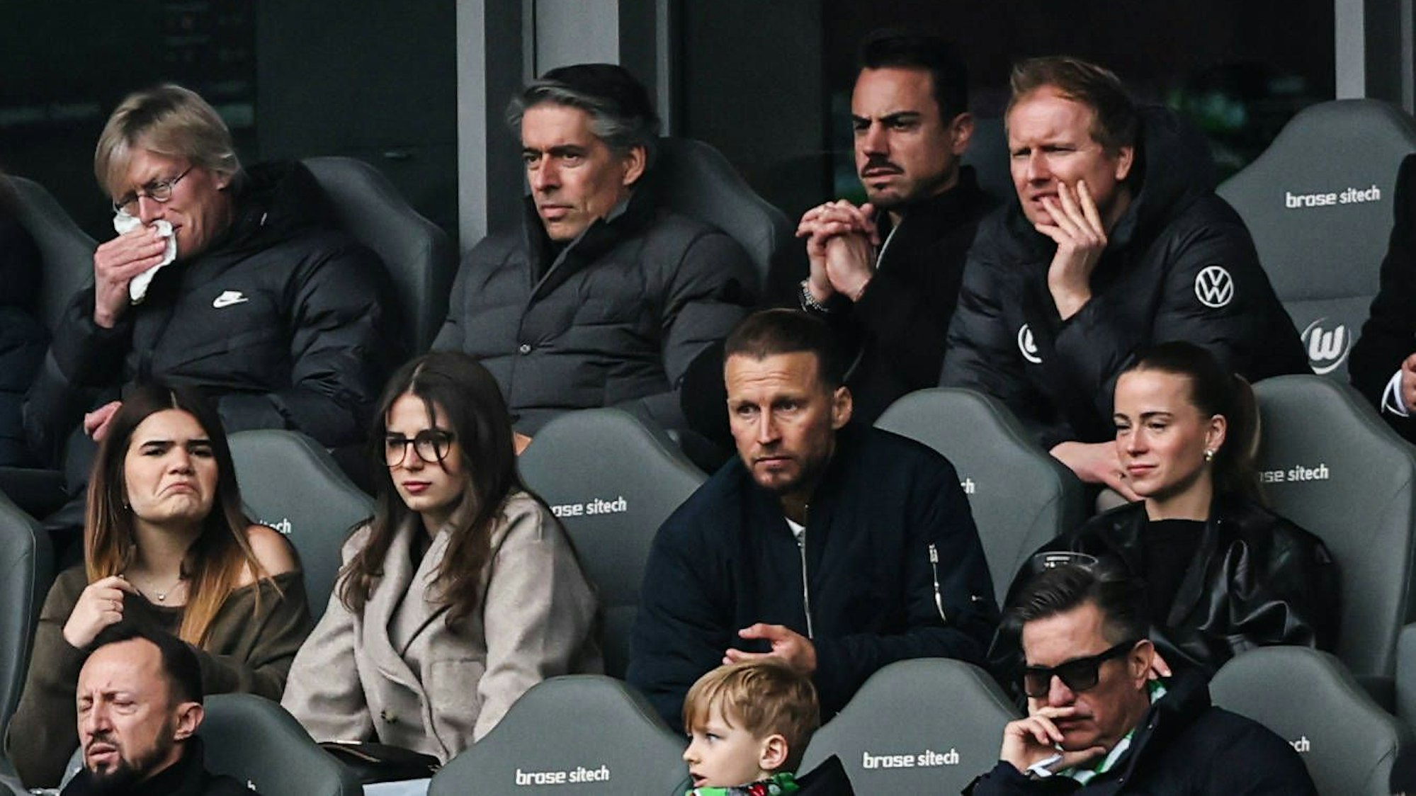 Die Wolfsburger Chefetage um Diego Benaglio.