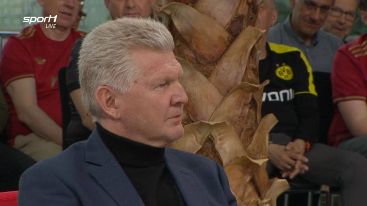Stefan Effenberg sitzt im „Doppelpass“-Studio.