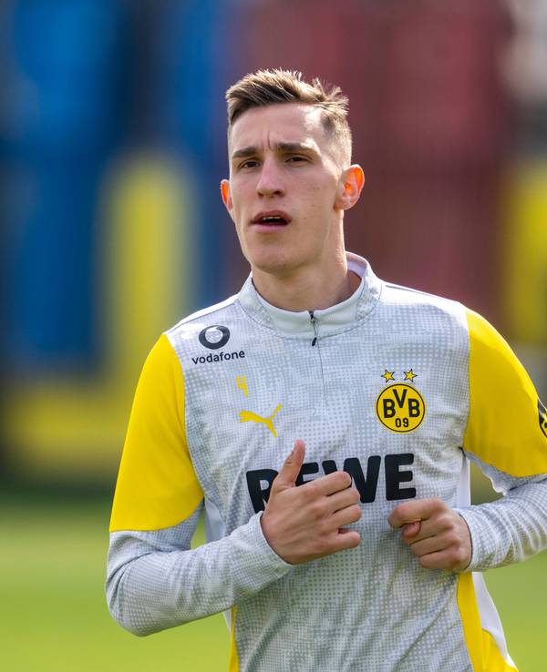 Nico Schlotterbeck im Training bei Borussia Dortmund.