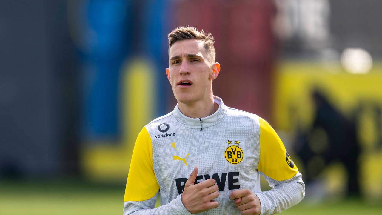 Nico Schlotterbeck im Training bei Borussia Dortmund.