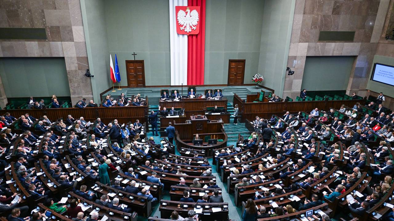 Blick auf das polnische Parlament, den sogenannten Sejm (hier Ende März 2025).