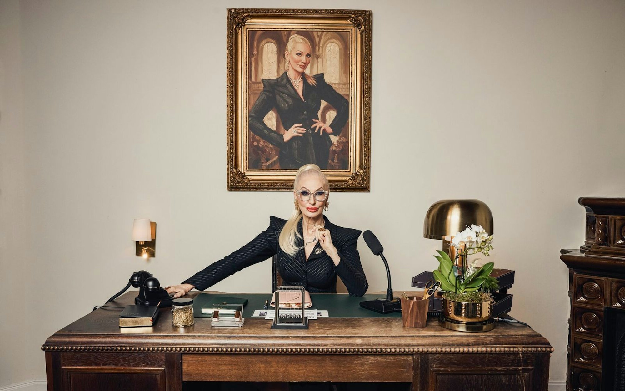 „Wer nichts zu bieten hat, der hat hier nichts zu suchen“ - an der „Realitystar Academy“ gelten strenge Regeln. (Bild: Joyn/Marc Rehbeck)