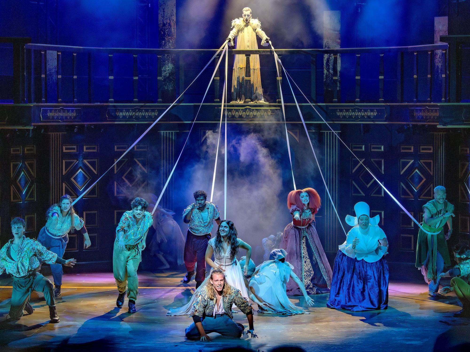 Szene aus dem Musical „Romeo & Julia – Liebe ist alles“.