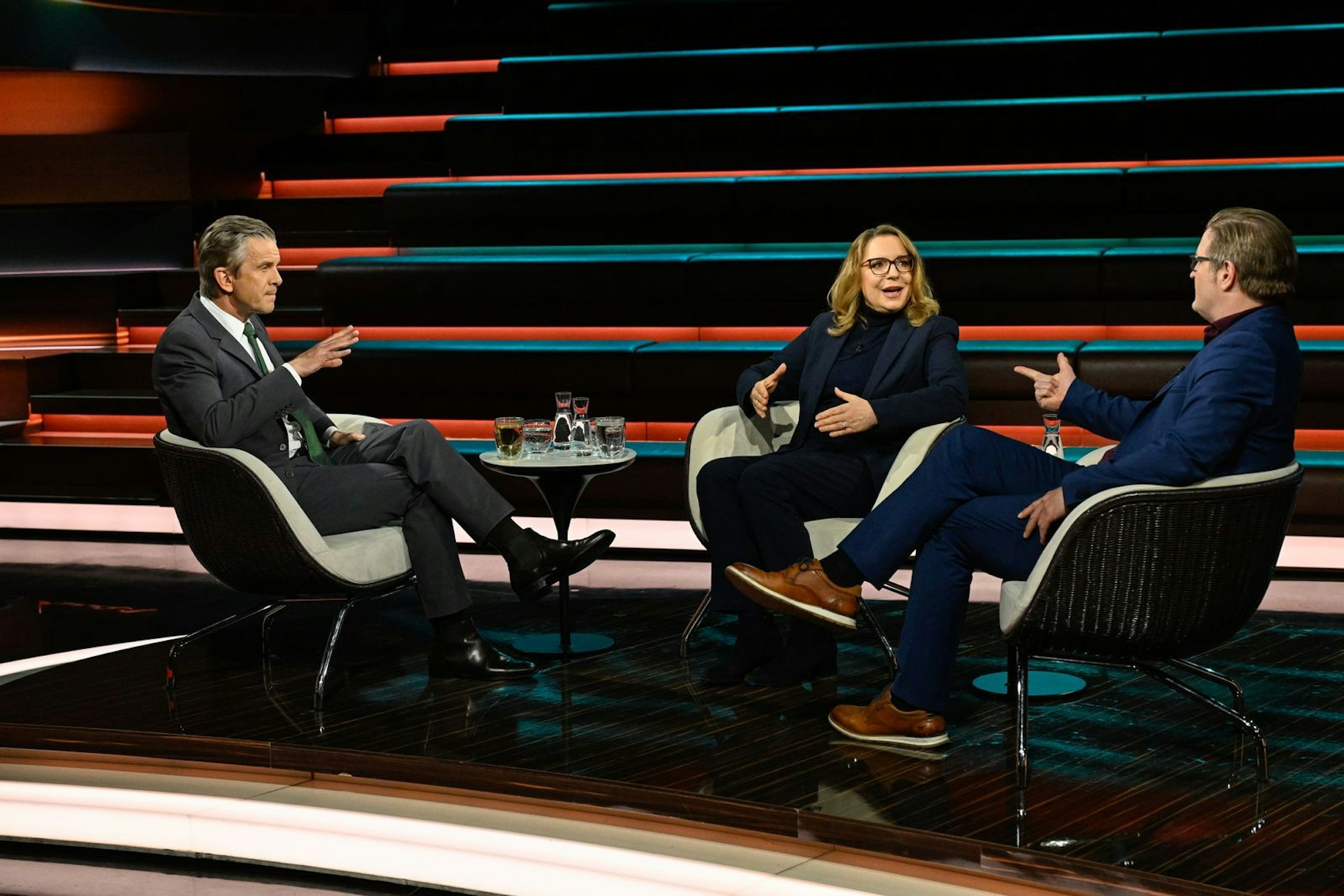 Bei „Markus Lanz“ debattierten Claudia Kemfert und Michael Bröcker über die Entlastungspläne der schwarz-roten Koalition. (Bild: ZDF / Markus Hertrich)