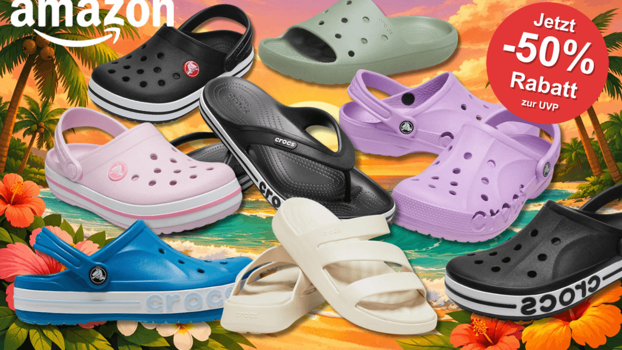 Darstellung verschiedener Crocs Modelle vor einem sommerlichen Hintergrund.