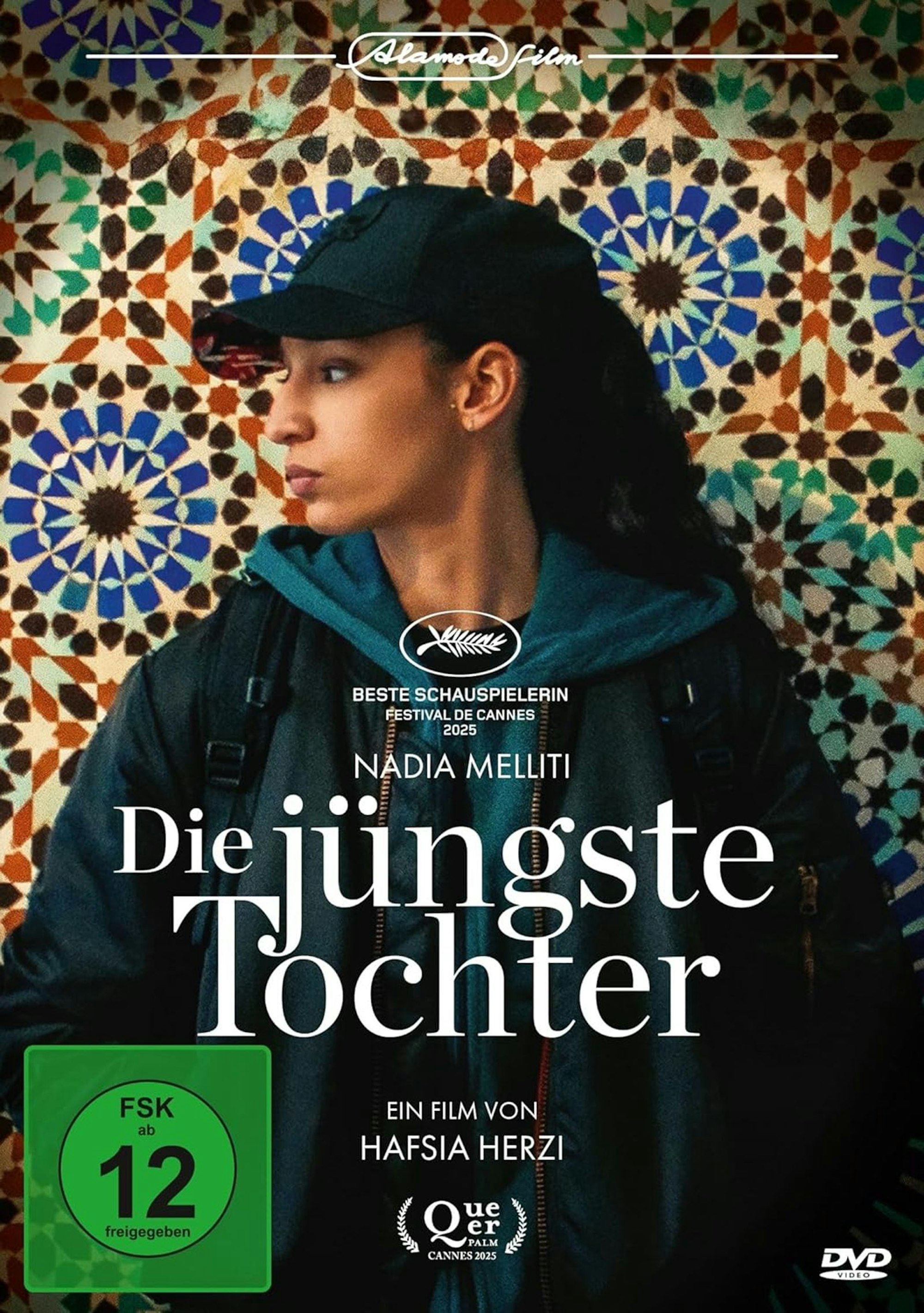 „Die jüngste Tochter“ basiert auf dem gleichnamigen Debütroman von Fatima Daas. (Bild: Alamode Filmverleih/Die Filmagentinnen)