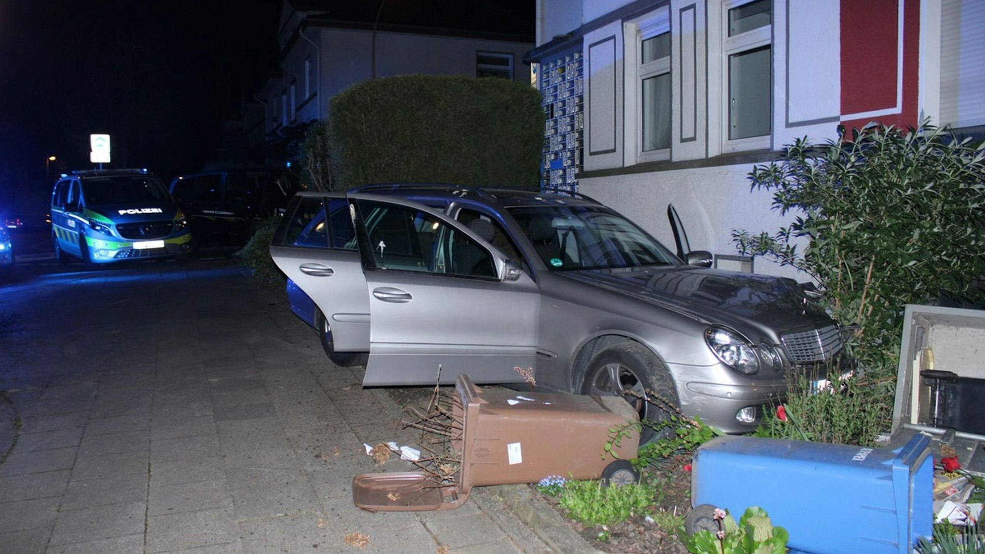 Jugendliche flüchten vor der Polizei