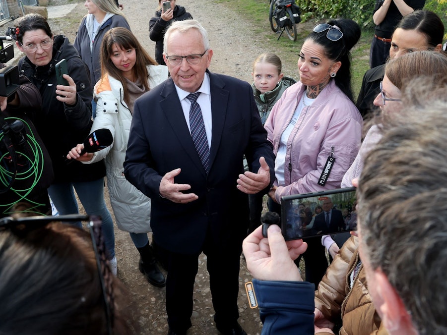 Till Backhaus im Wal-Drama