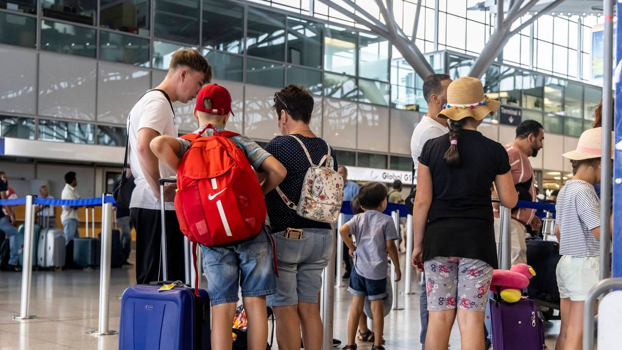 Geht dem Luftverkehr zur Reise-Saison im Sommer der Treibstoff aus?