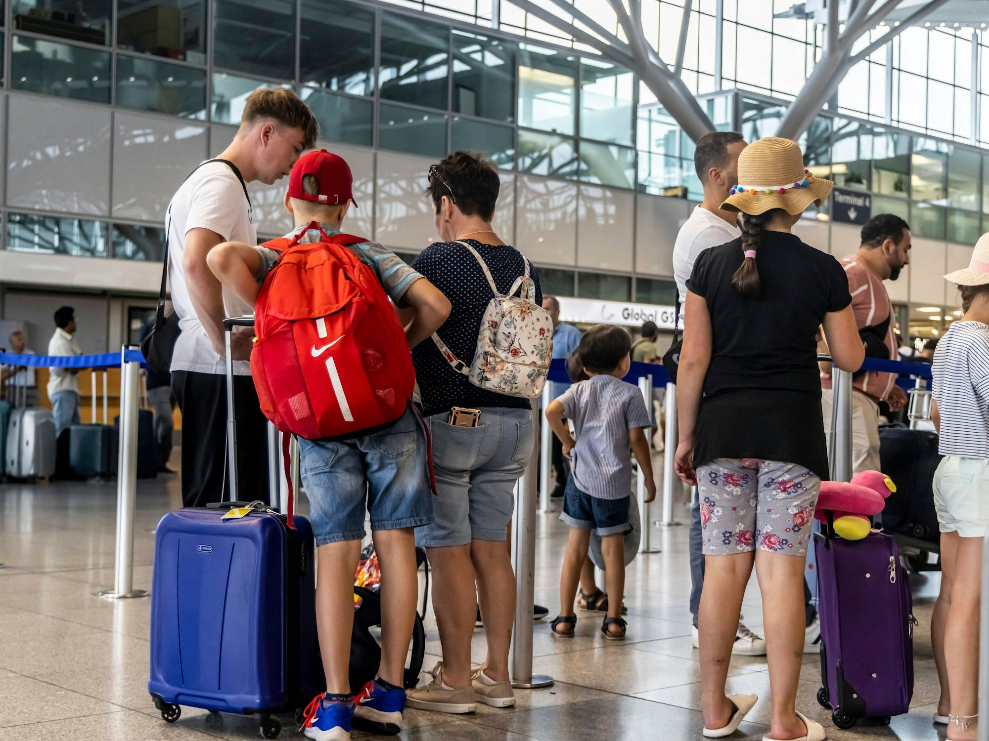 Geht dem Luftverkehr zur Reise-Saison im Sommer der Treibstoff aus?