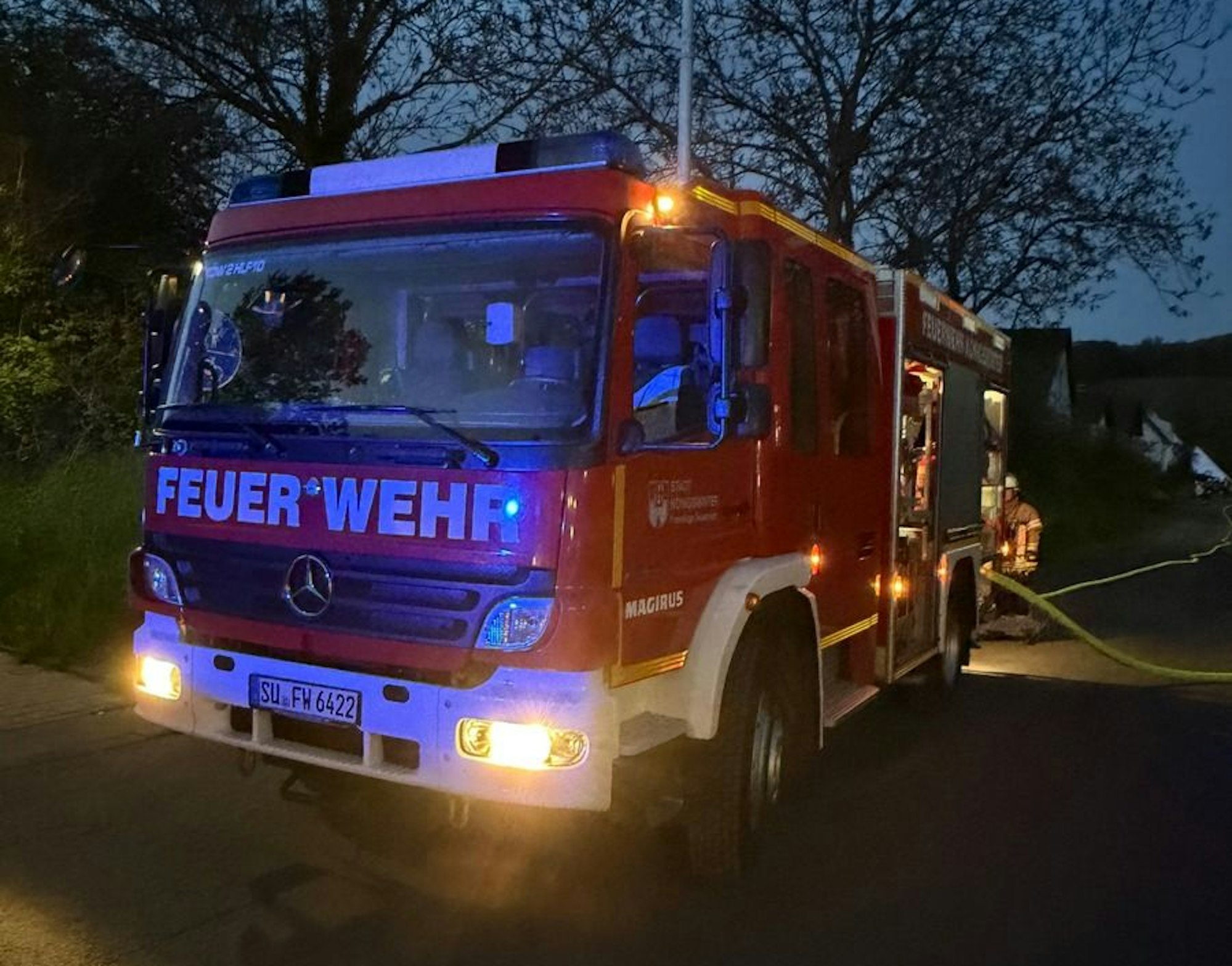 Gartenhütte brennt in Königswinter