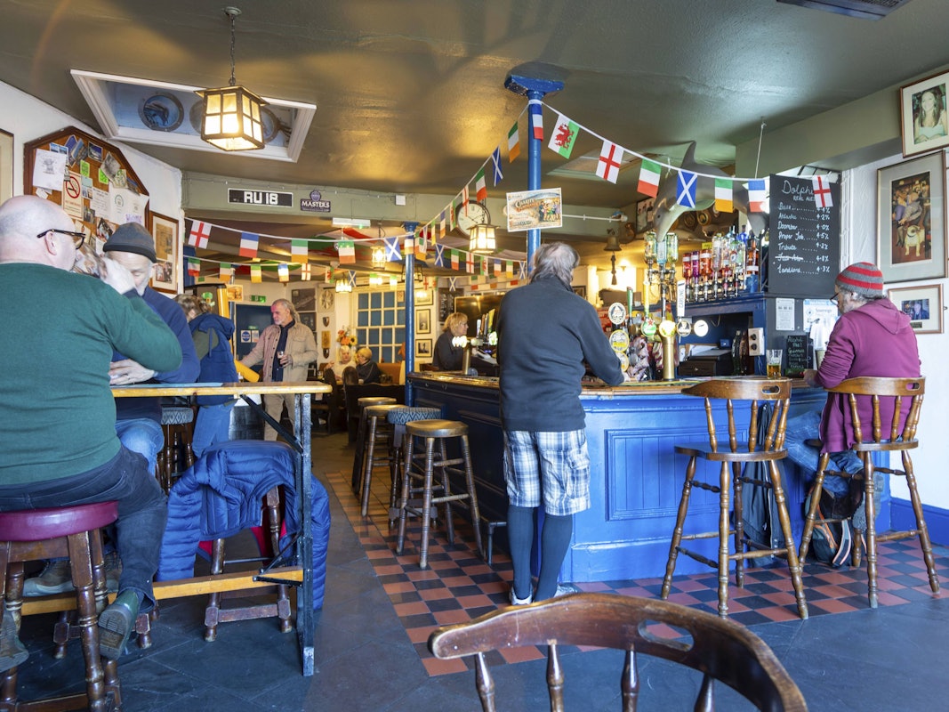 Der Blick in eine Kneipe (Symbolfoto)