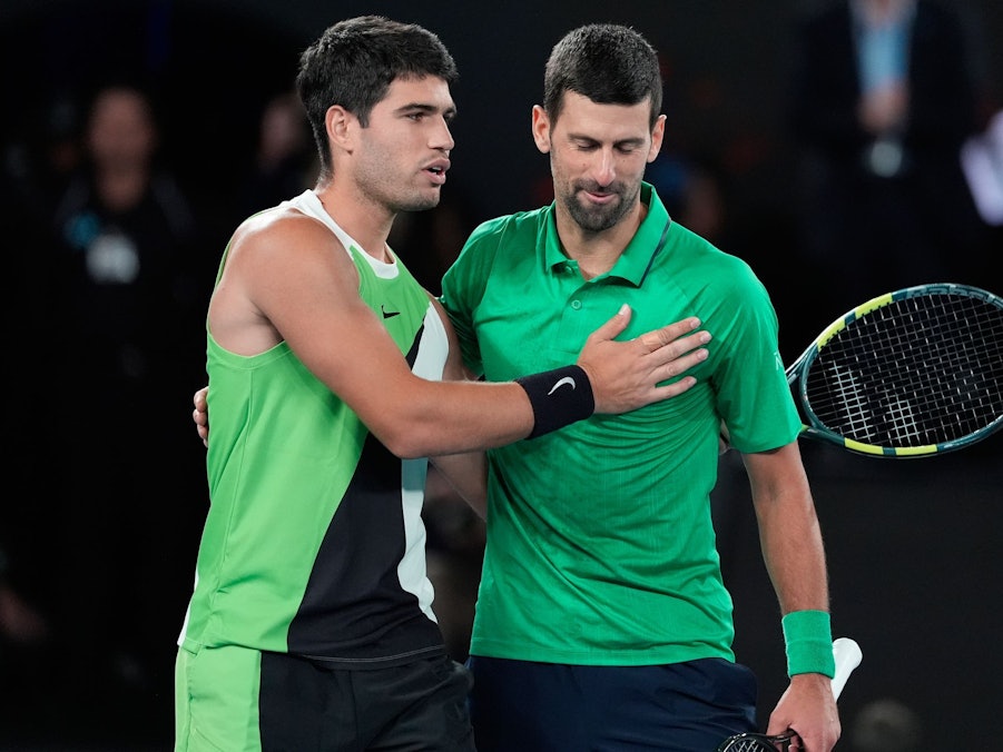 Carlos Alcaraz und Novak Djokovic