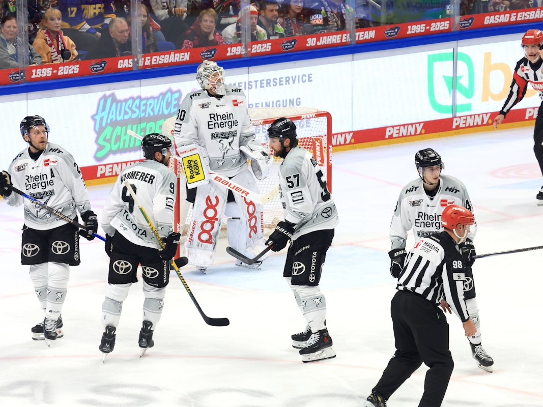 Lange Gesichter bei den Kölner Haien.
