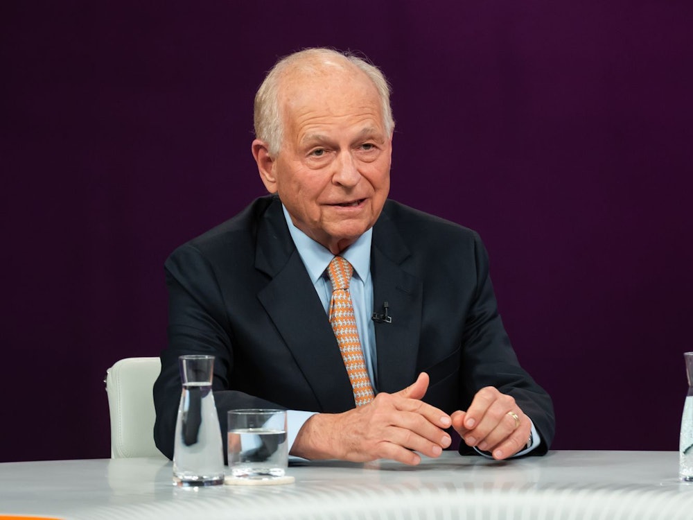 Wolfgang Ischinger, Vorsitzender der Münchner Sicherheitskonferenz, ging mit der US-Politik scharf ins Gericht. Außerdem plädierte er für eine Partnerschaft mit der Ukraine - „der mit Abstand kampferprobtesten, modernsten und leistungsfähigsten Armee Europas“. (Bild: ZDF/Jule Roehr )