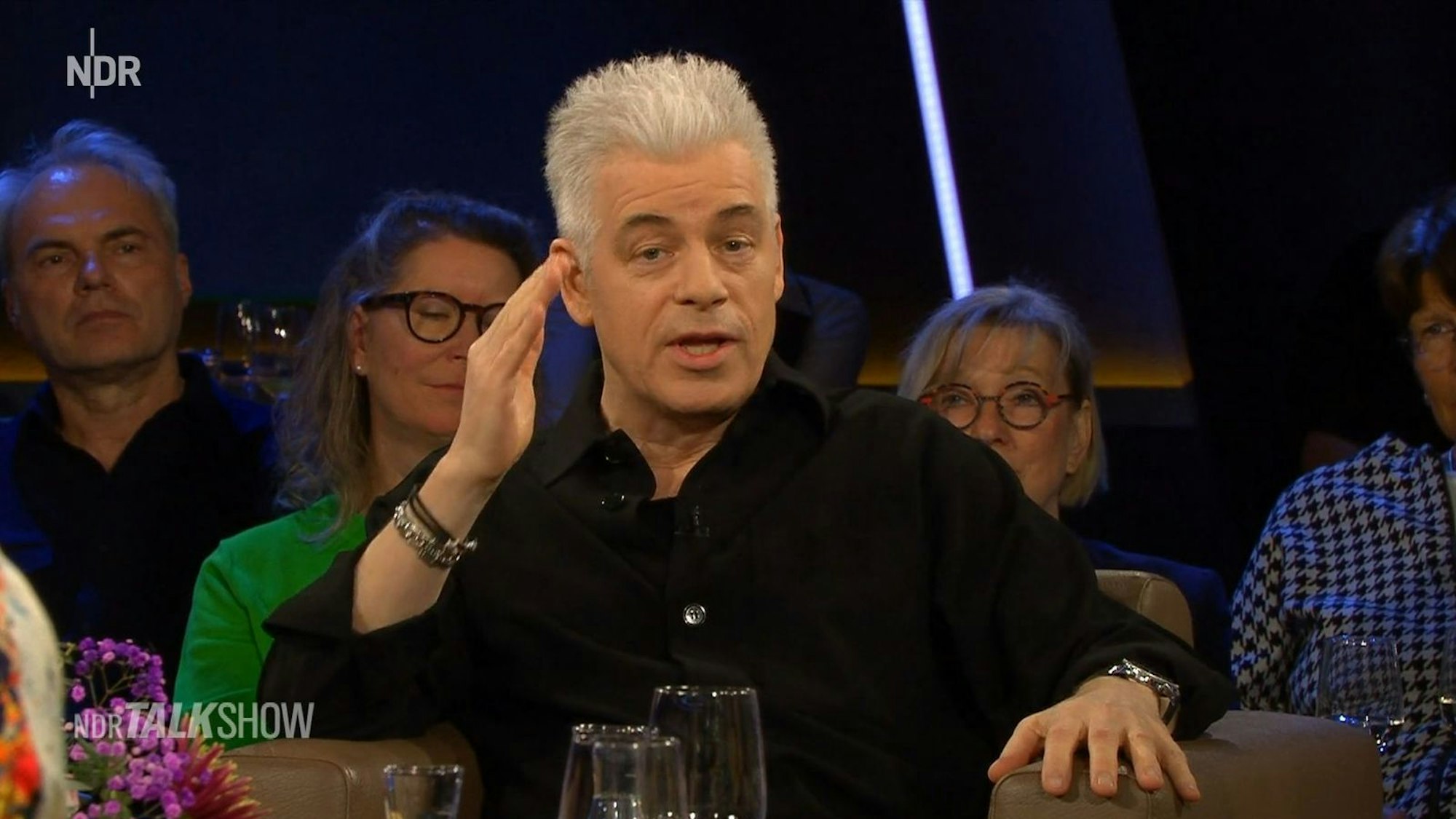 Michael Mittermeier sprach in der „NDR Talk Show“ übers Älterwerden in der Comedyszene. (Bild: NDR)