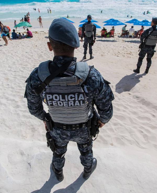 Polizist in Cancún