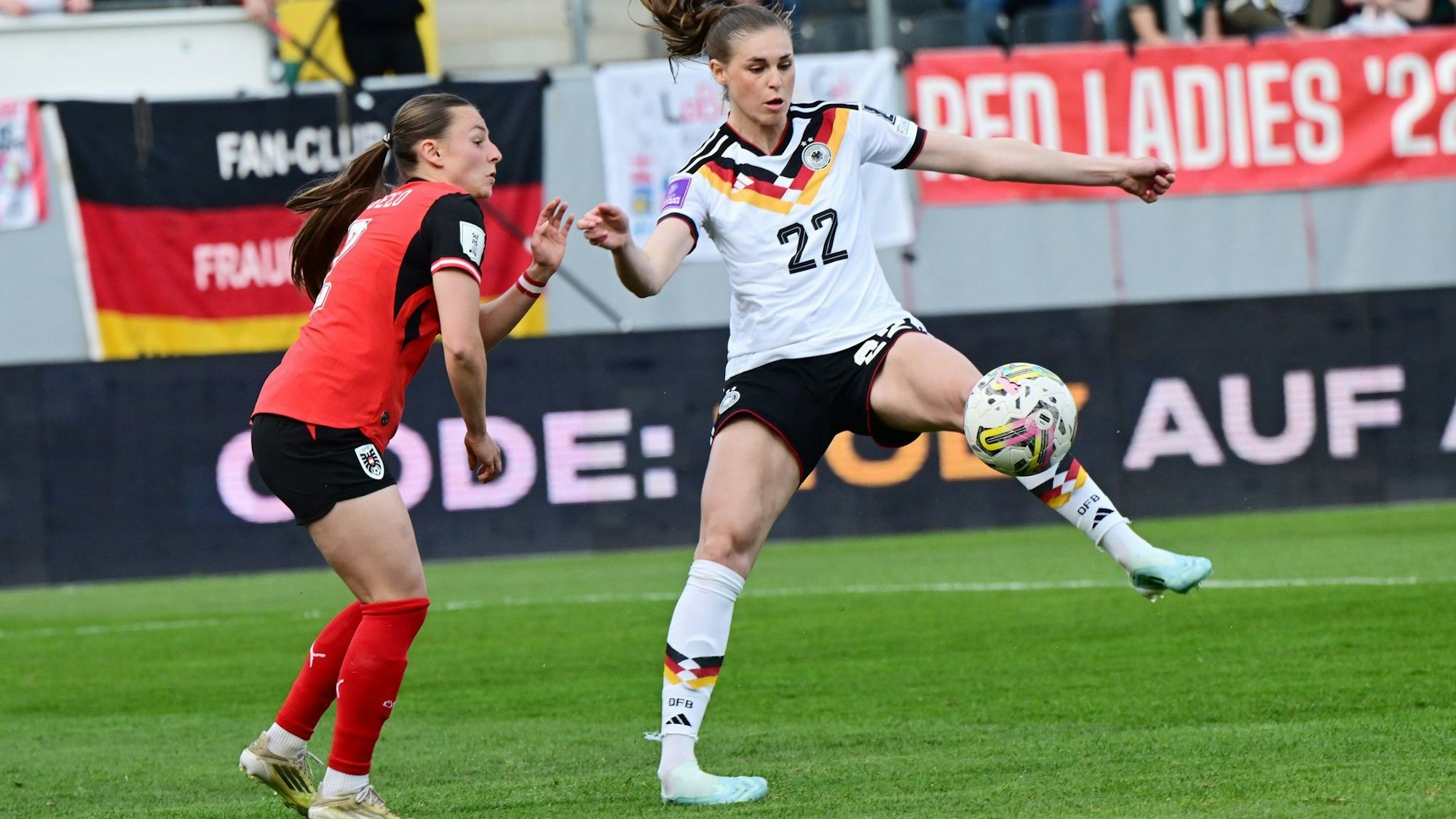 Fußball - Frauen - Österreich - Deutschland