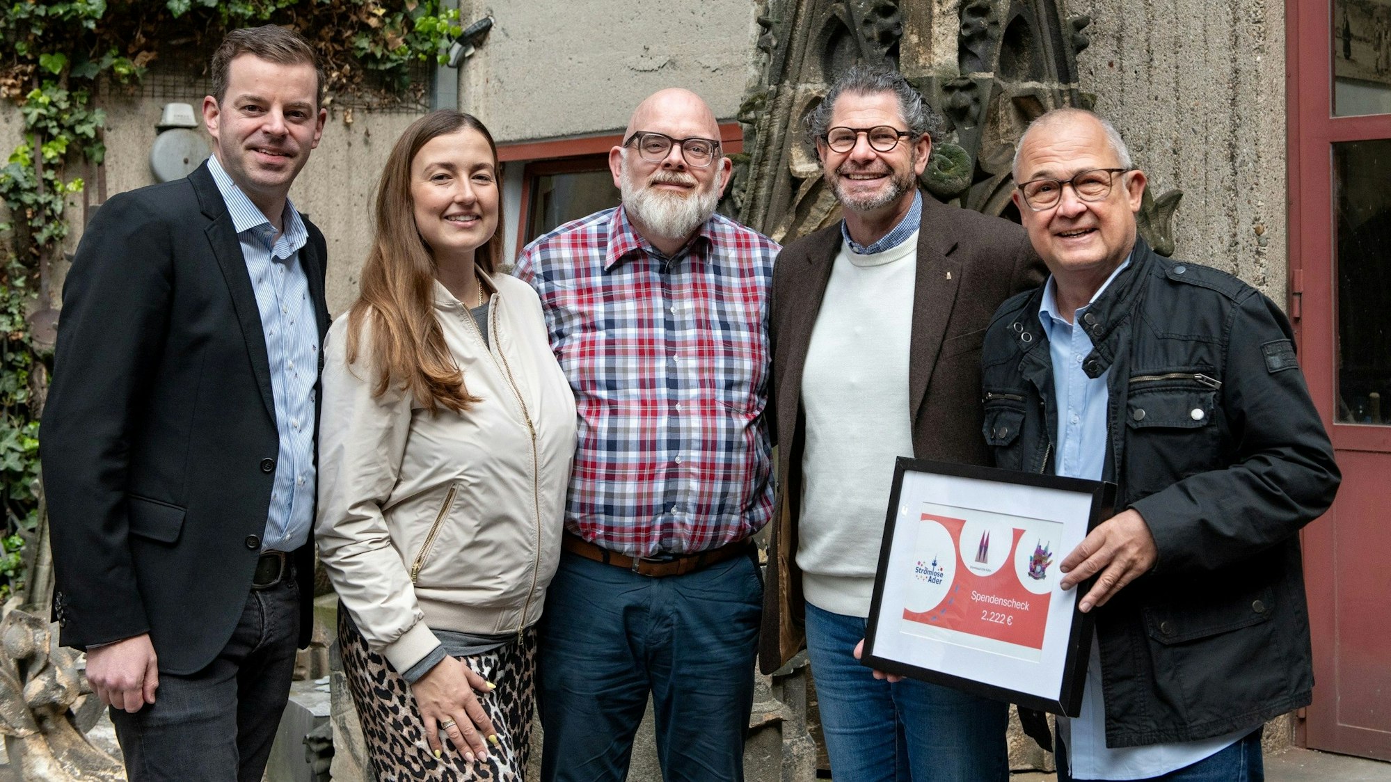 Spendenübergabe der KKG Stromlose Ader an die Dombauhütte.