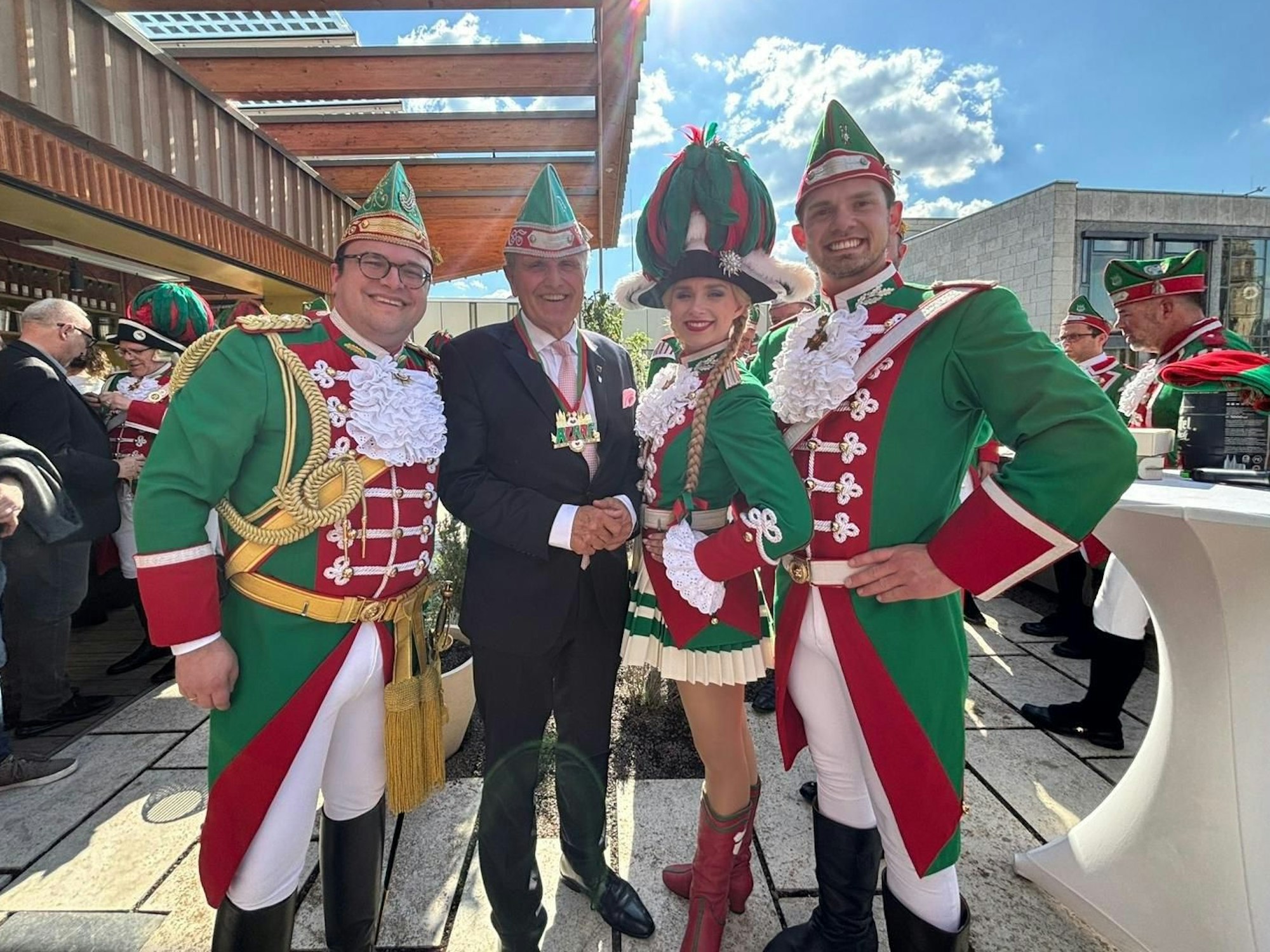 Björn Braun, Hartmut Korthäuser, Kathi Kierig und Niklas Molitor beim Empfang.