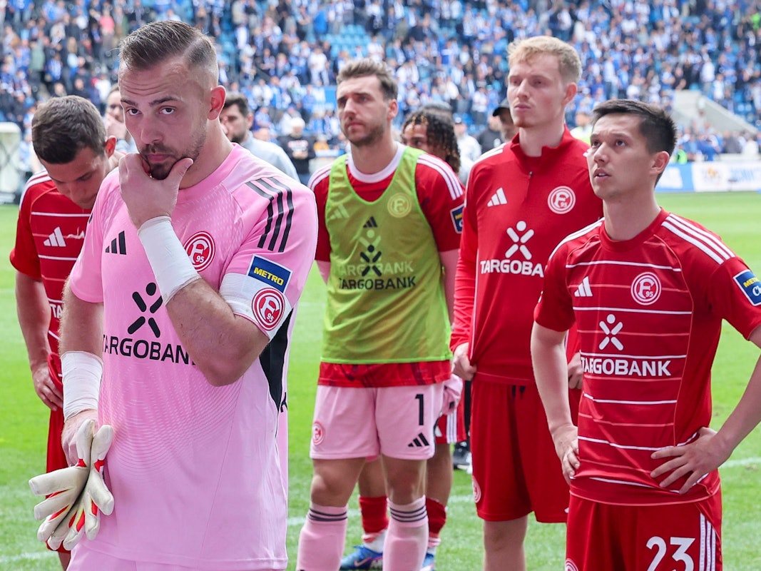 Hängende Köpfe bei den Düsseldorf-Profis in Magdeburg.