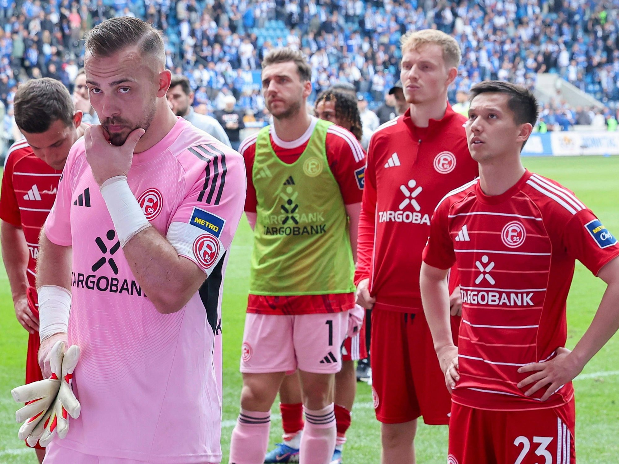Hängende Köpfe bei den Düsseldorf-Profis in Magdeburg.