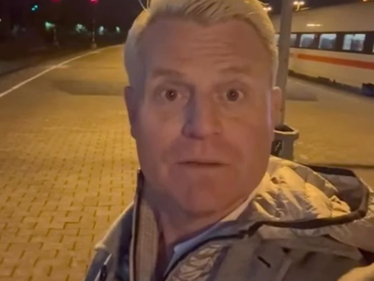 Guido Cantz grüßt vom Bahnhof in Hamm