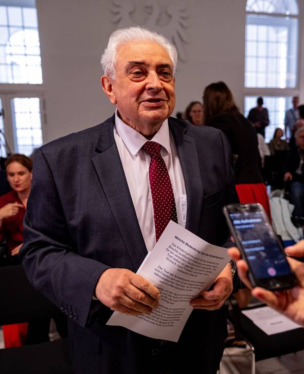 Der russische Botschafter Sergej Netschajew