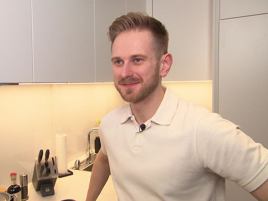 Eigentlich hat Albert Haute Cuisine geplant. Zumindest seine Zutaten sind von top Qualität.
(Bild: RTL)