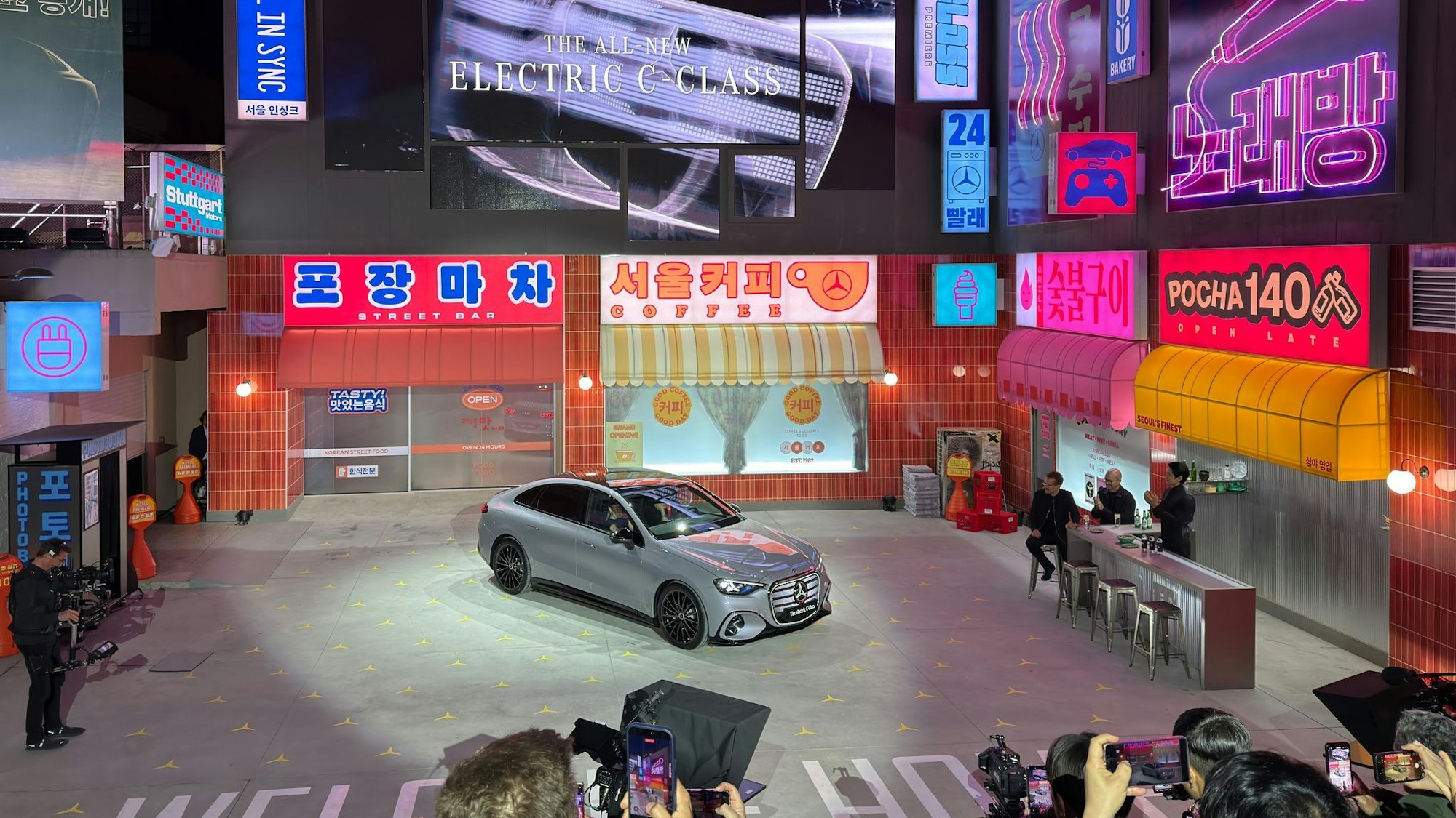 Premiere der elektrischen C-Klasse von Mercedes in Seoul