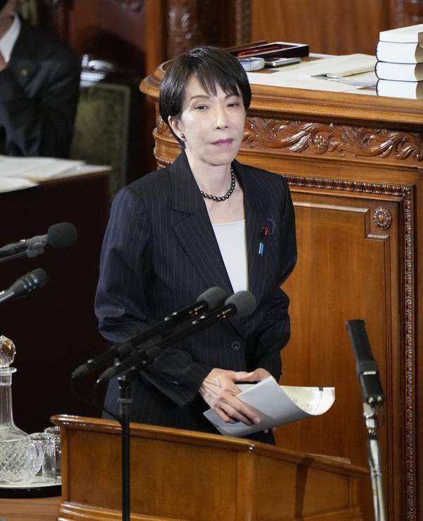 Japans Ministerpräsidentin Takaichi im Parlament