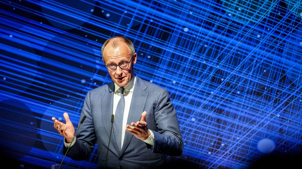 Bundeskanzler Friedrich Merz (CDU) spricht beim Jahresempfang 75 Jahre Bundesverband deutscher Banken e.V..